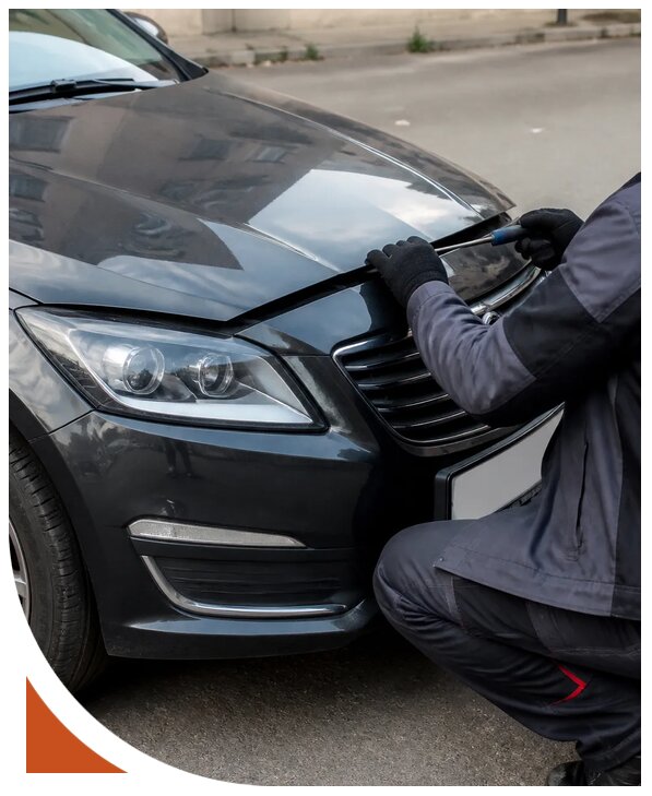 Вскрытие капота автомобиля в Острогожске от 2608 р. | Разлок-Стг